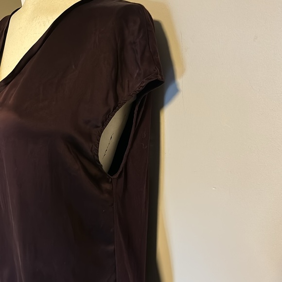 EUC Holt Renfrew sleeveless shirt - Picture 4 of 5